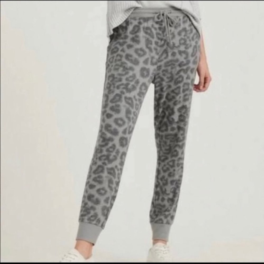 Lucky Brand Jogger Leopard Animal Print M NEW